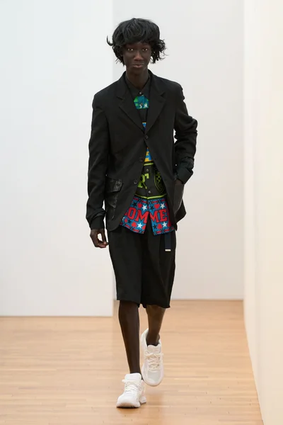 Look 1